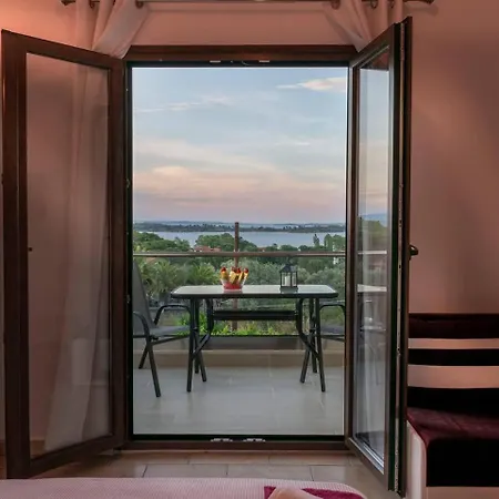 Apartament Elisabeth Vourvourou
